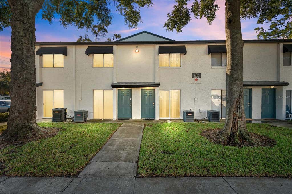 Photo of 4223 S. Semoran Blvd #9, Orlando, FL 32822 (MLS # O6419717)