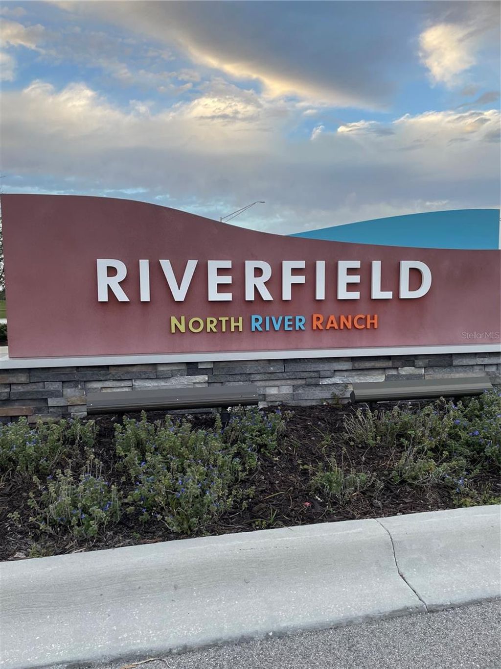 Photo of 8443 Canyon Creek Trail, Parrish, FL 34219 (MLS # U8228976)