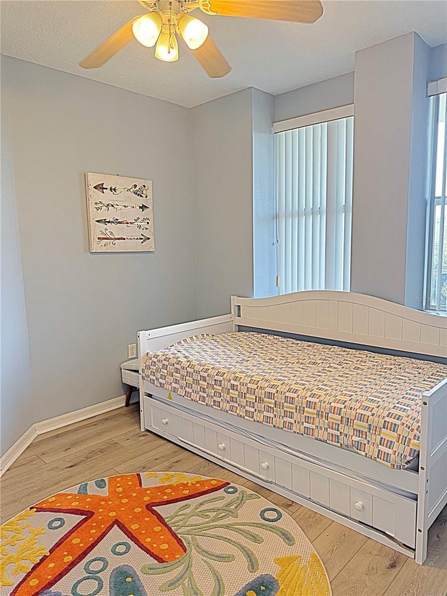 COUNTRY CLUB CONDO AT EAST BAY - Residential Lease