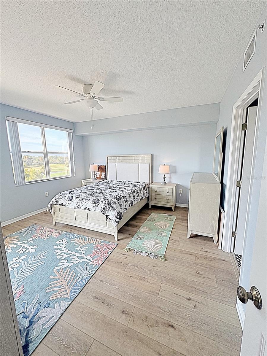 COUNTRY CLUB CONDO AT EAST BAY - Residential Lease