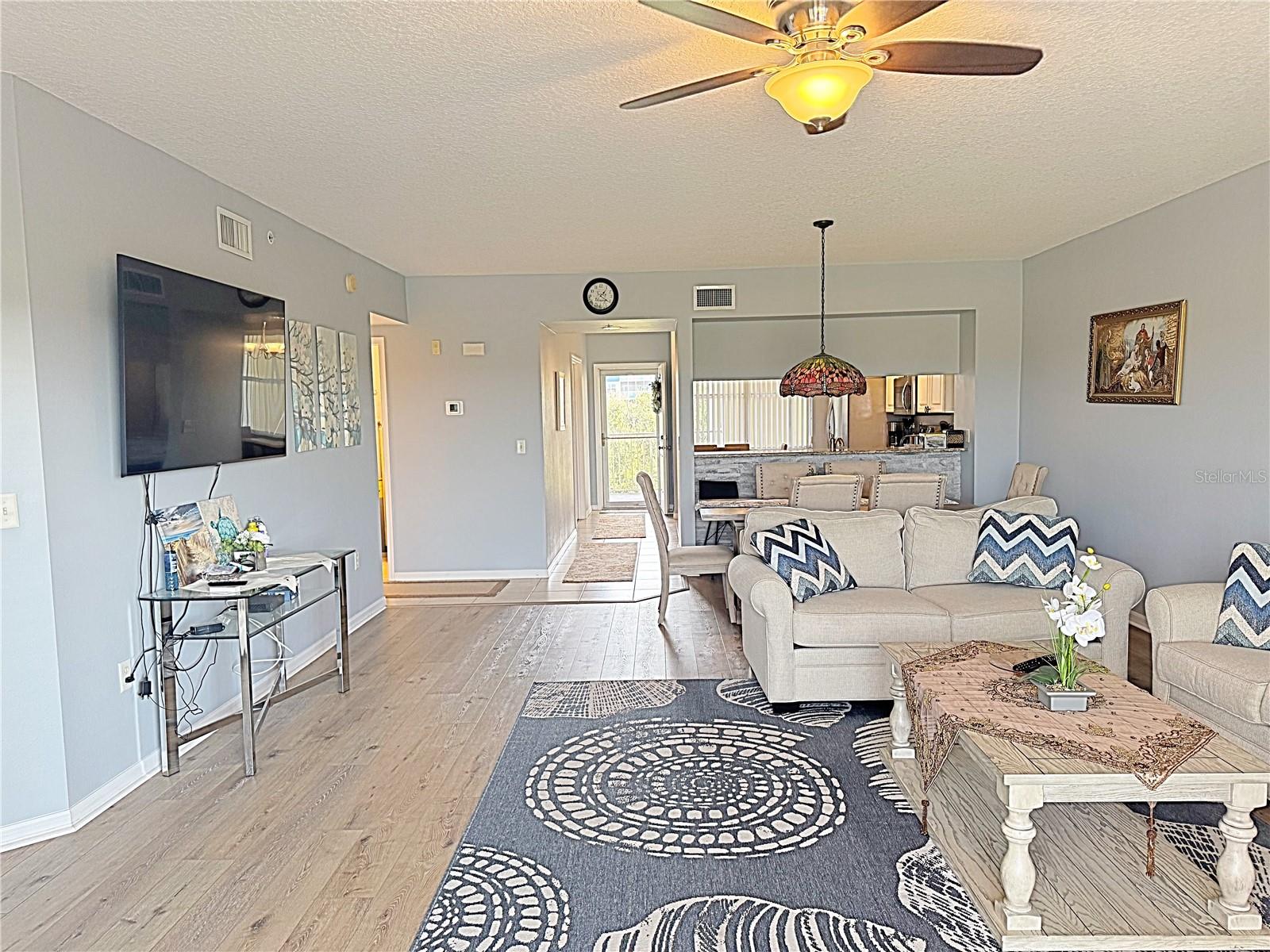 COUNTRY CLUB CONDO AT EAST BAY - Residential Lease