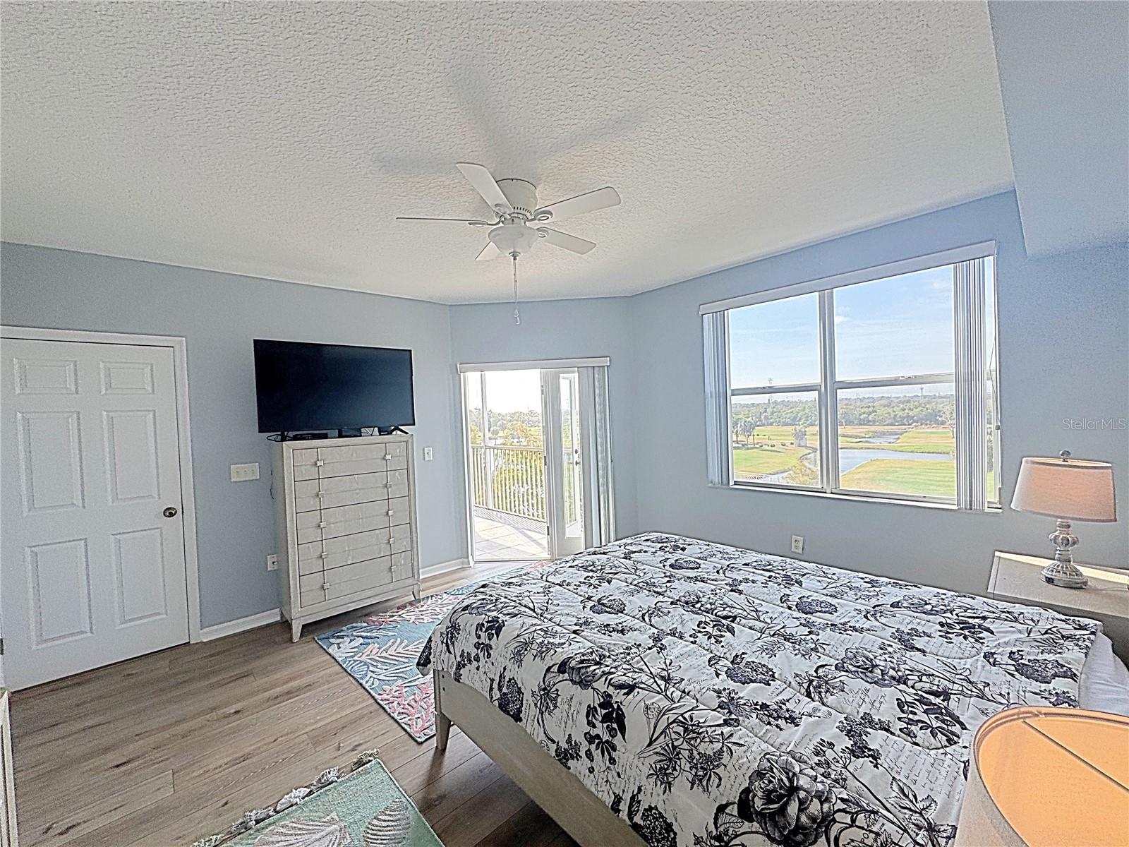 COUNTRY CLUB CONDO AT EAST BAY - Residential Lease