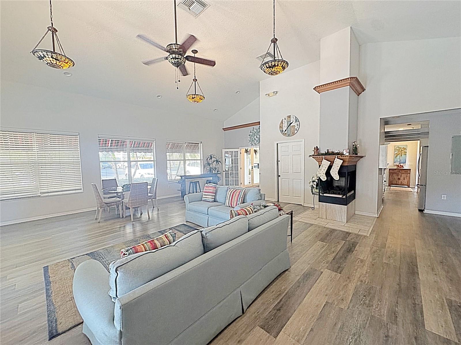 COUNTRY CLUB CONDO AT EAST BAY - Residential Lease