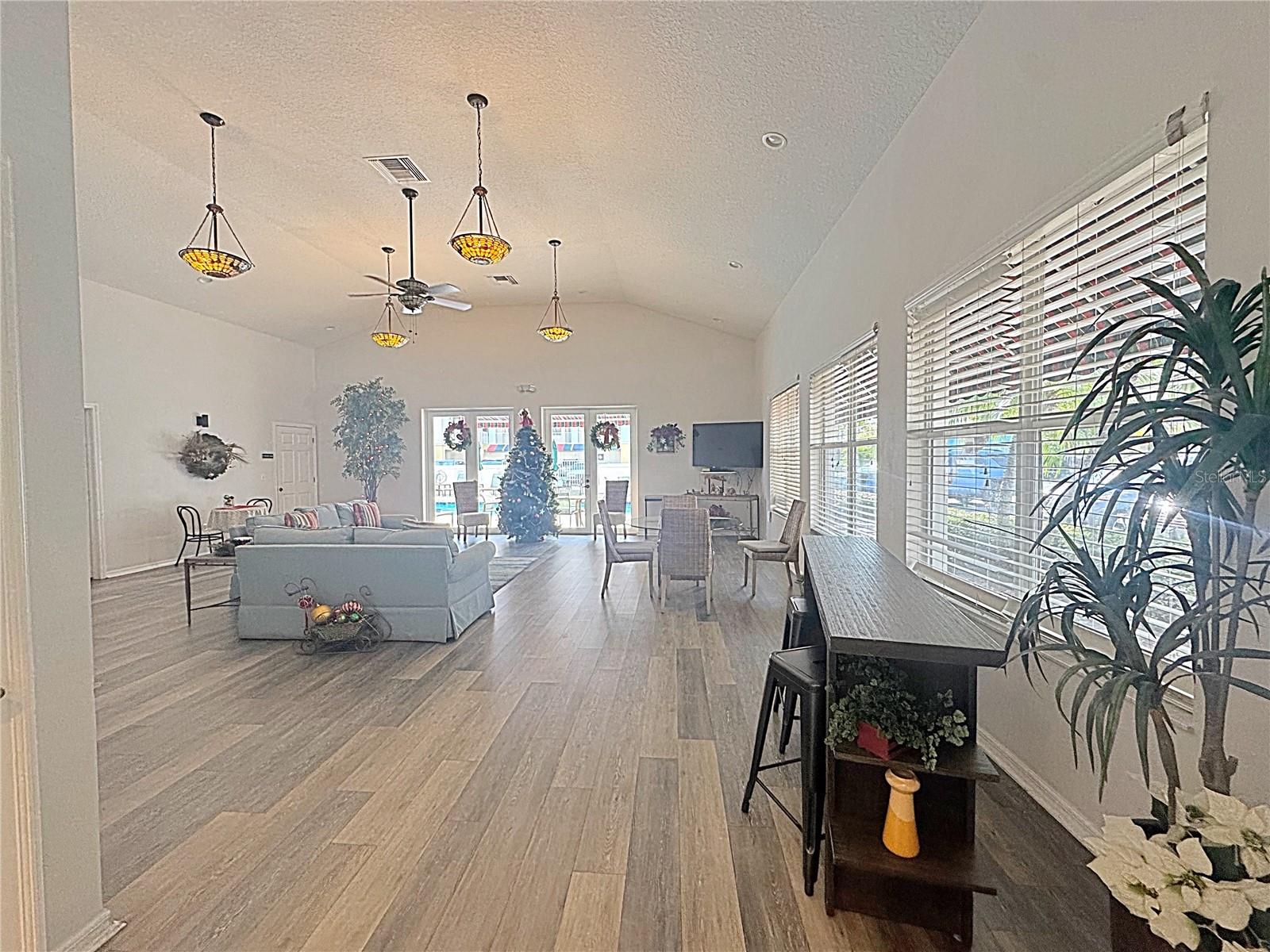 COUNTRY CLUB CONDO AT EAST BAY - Residential Lease