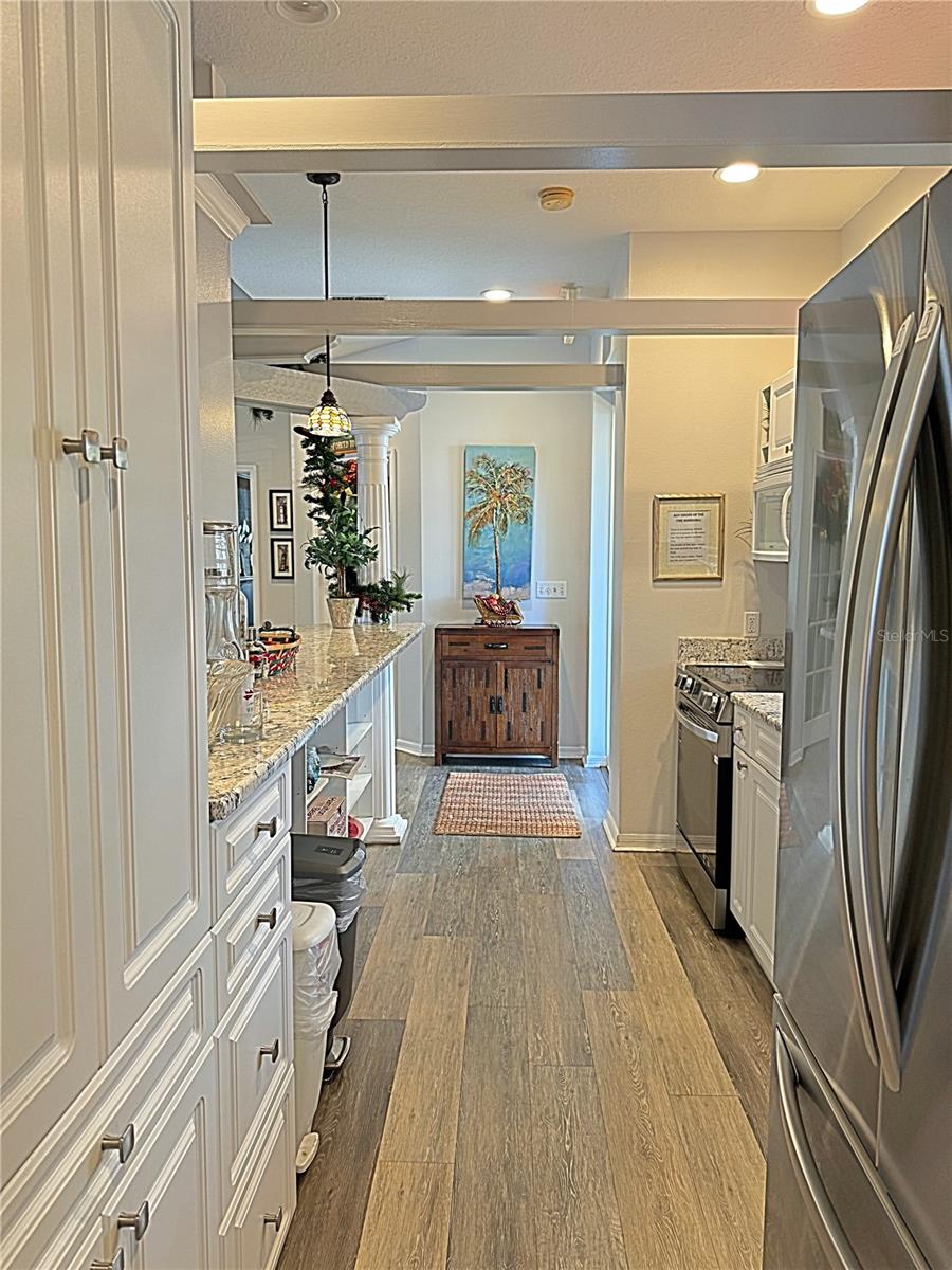 COUNTRY CLUB CONDO AT EAST BAY - Residential Lease