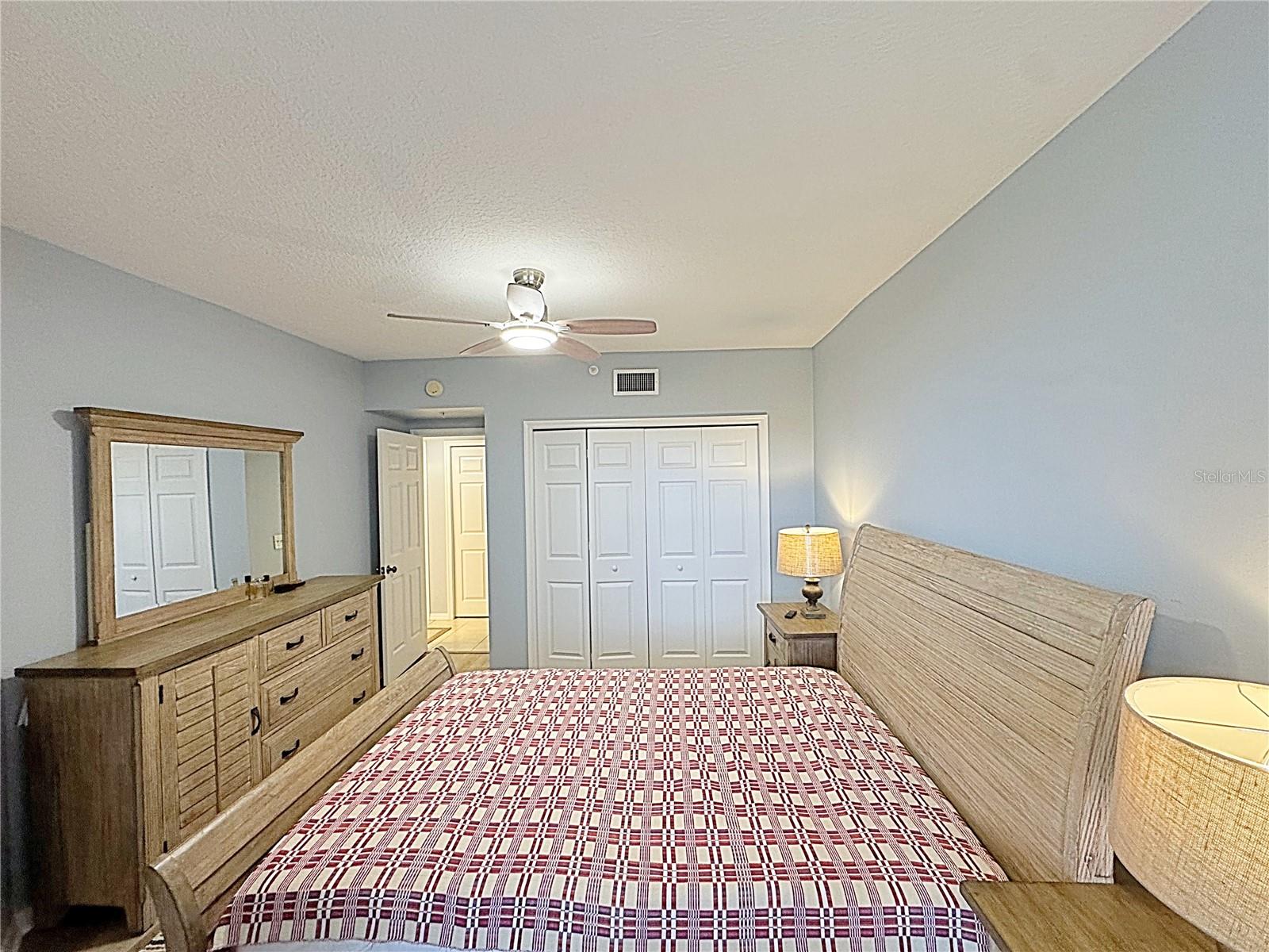 COUNTRY CLUB CONDO AT EAST BAY - Residential Lease