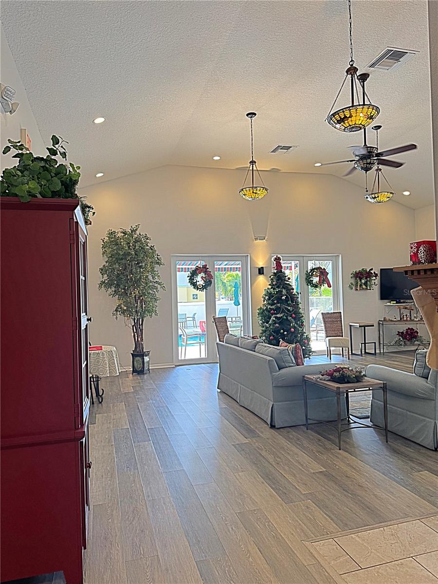 COUNTRY CLUB CONDO AT EAST BAY - Residential Lease