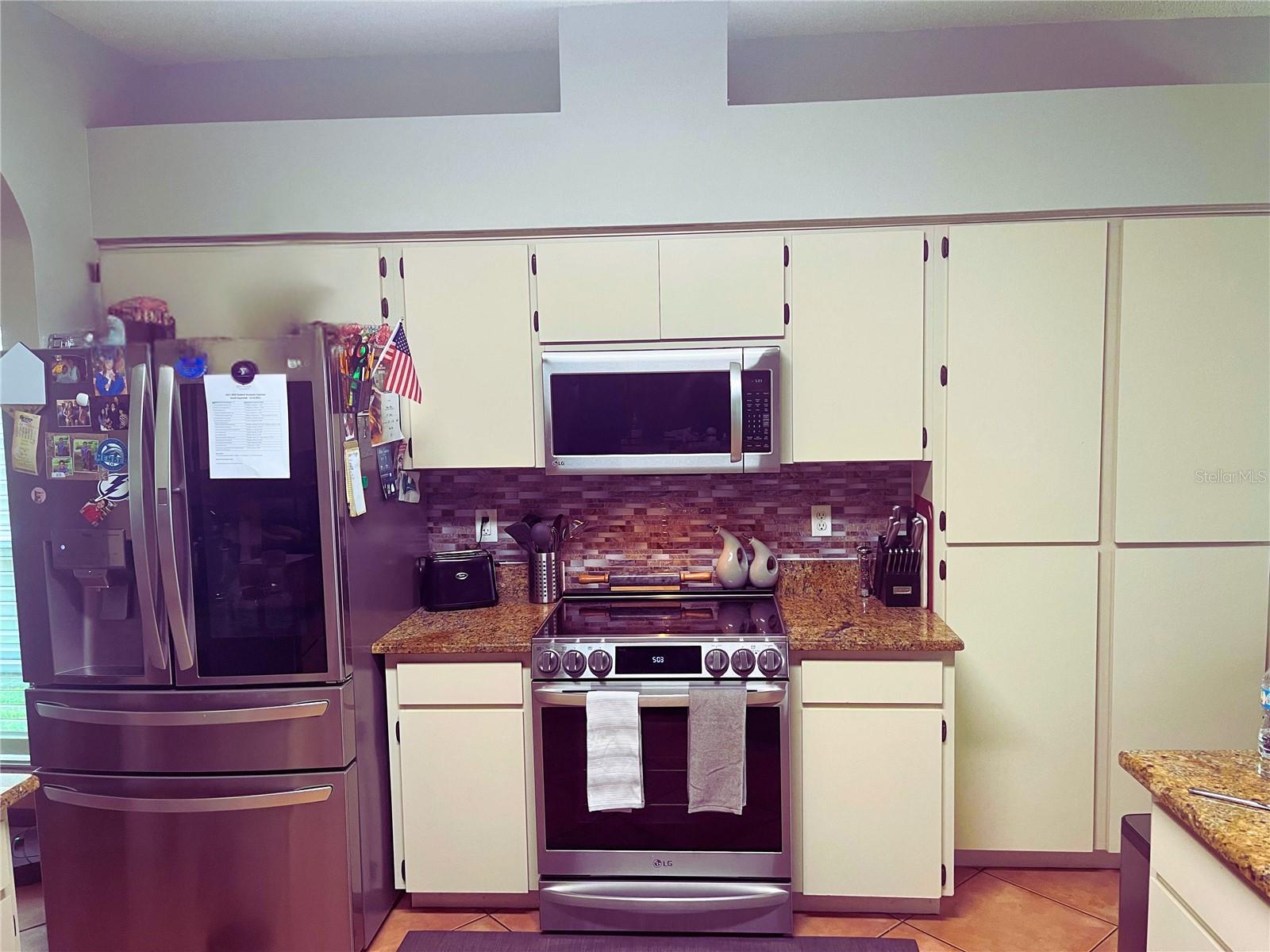 COUNTRYWAY PRCL B TR 16 - Residential Lease