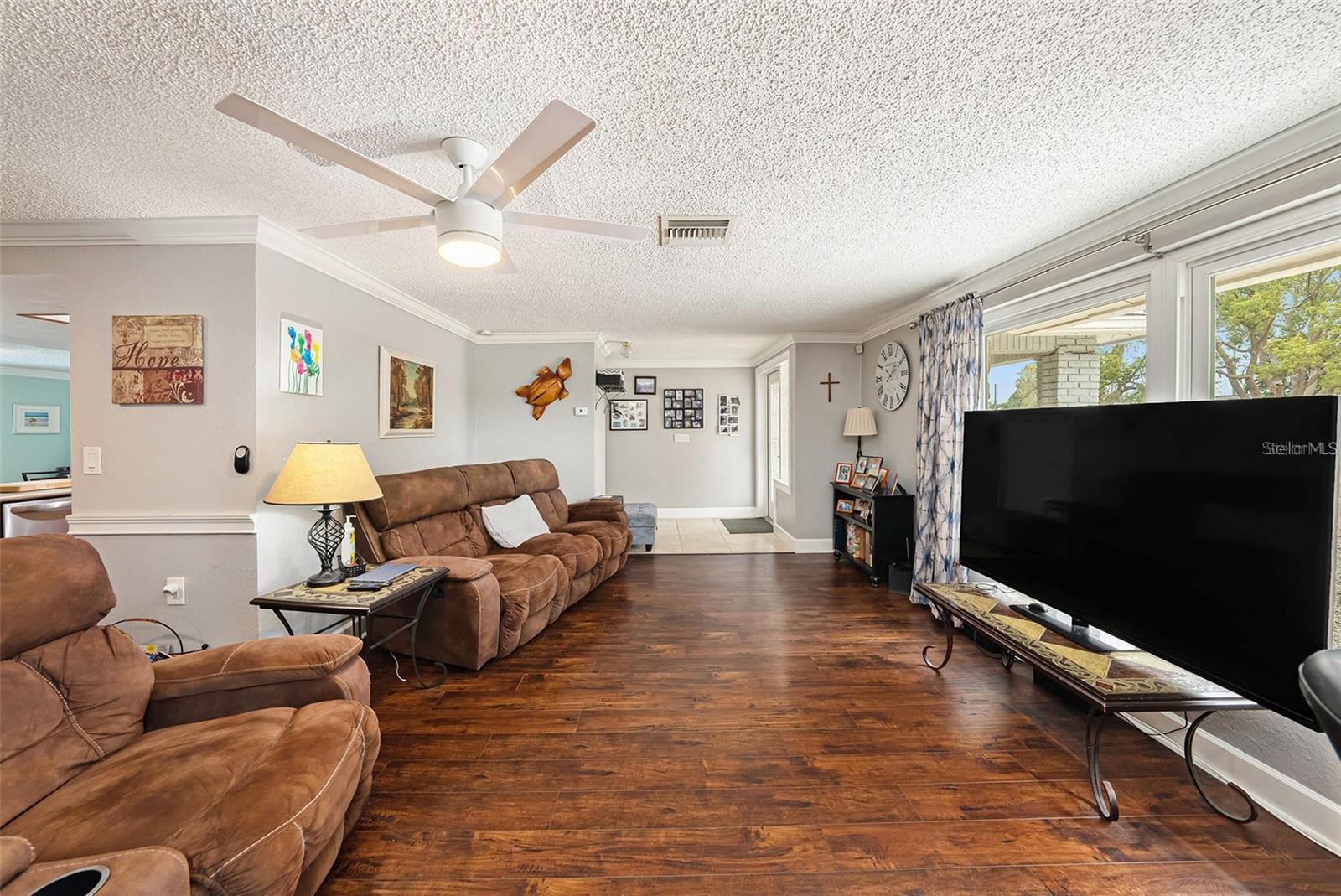 1117 RUSHMORE DRIVE