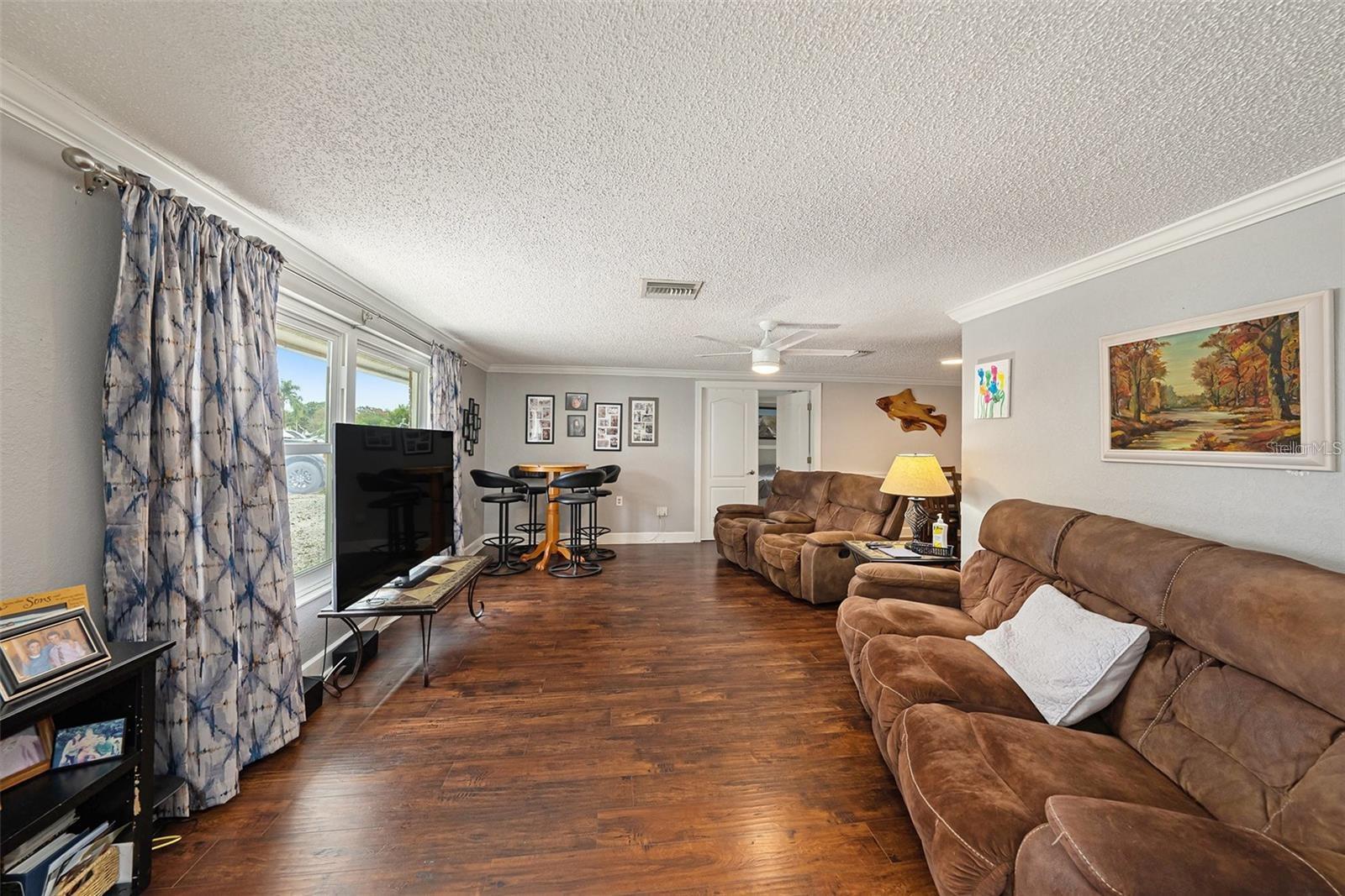 1117 RUSHMORE DRIVE
