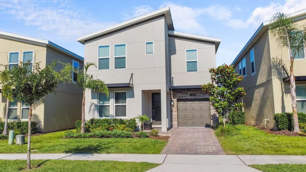 Photo of 1069 Leader Street, Davenport, FL 33896 (MLS # O6395647)