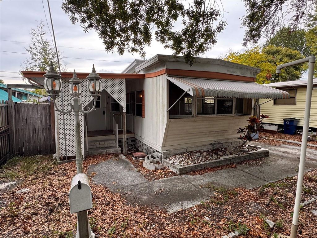 Photo of 5042 76th Street N, St Petersburg, FL 33709 (MLS # TB8530067)