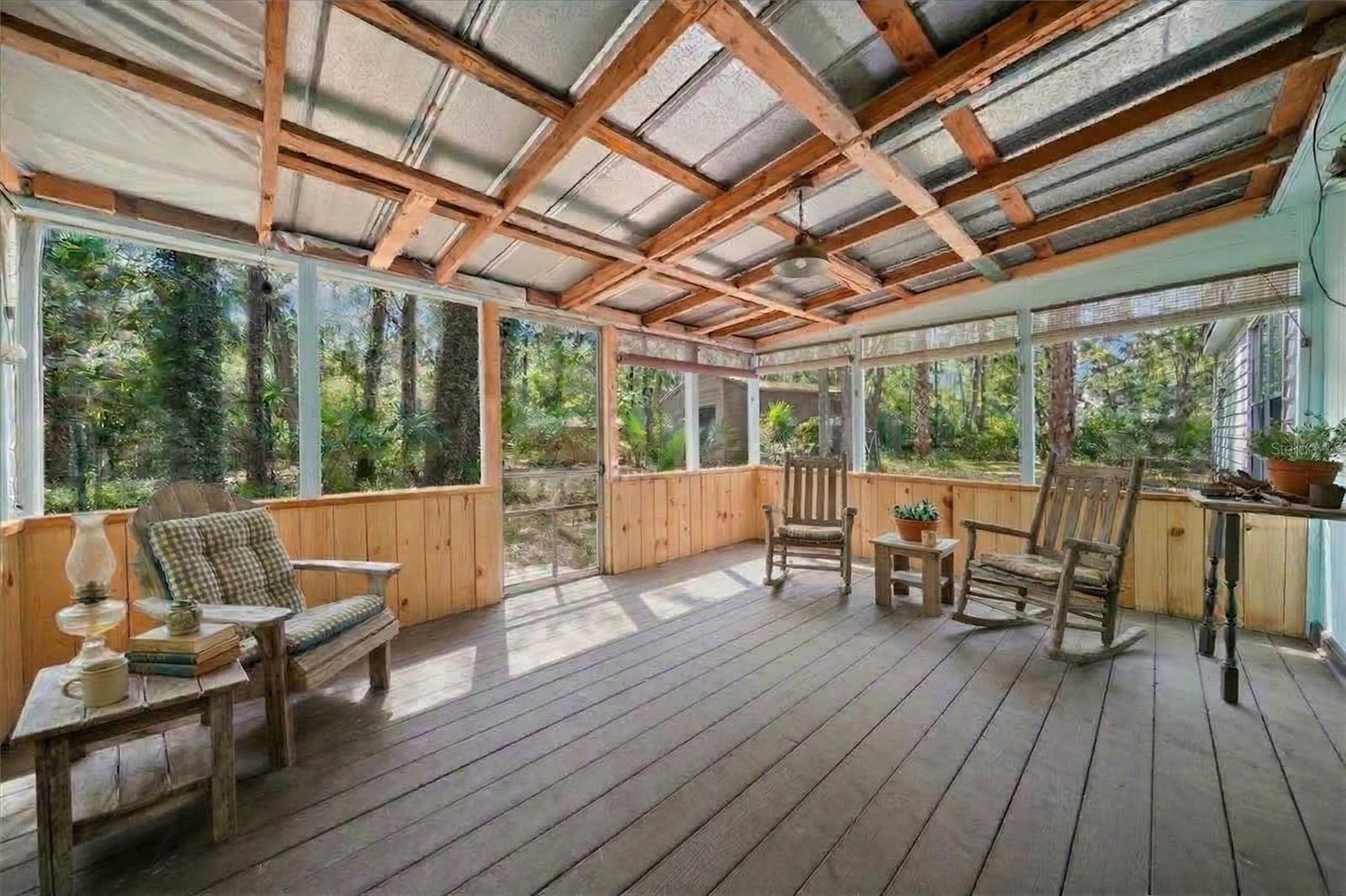 TOWERING OAKS 04 - Residential