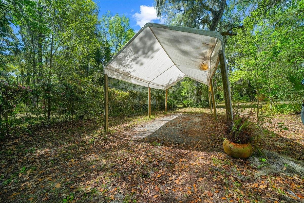 TOWERING OAKS 04 - Residential