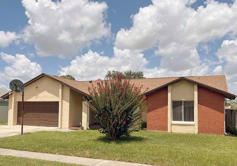Photo of 2127 Spice Avenue, Orlando, FL 32837 (MLS # S5155626)