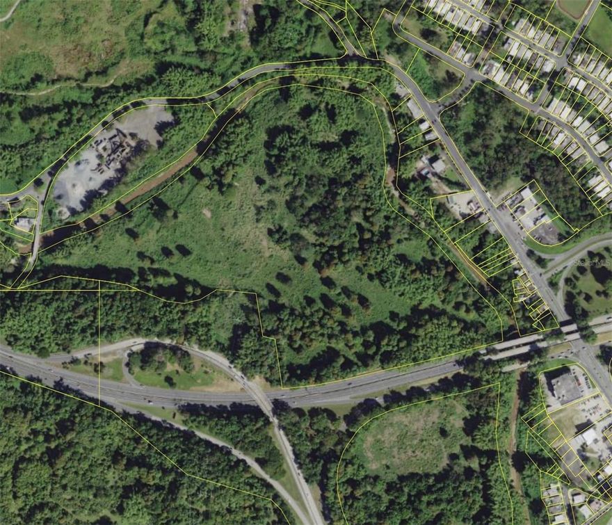 Excellent development opportunity in Humacao, Puerto Rico. This residential site is strategically located just south of State Road 198, with direct access to Expressway PR-60 in the Tejas Ward. The property features two separate entrances, offering added flexibility for future development or subdivision. It is conveniently situated near Ryder Hospital, shopping centers, and various governmental and institutional facilities, making it ideal for residential development. Zoned RI (Intermediate Density Residential), the site spans 39.3672 cuerdas and includes areas within FEMA flood zones AE (51.0%) and X 0.2 PCT (51.30%), as per FEMA Flood Map Panel 72000C1265J. Coordinates are 18.15809292 latitude and -65.84060542 longitude. The property is identified by Tax ID No. 280-086-632-25-000. This is a prime investment opportunity in a high-demand area with strong development potential.