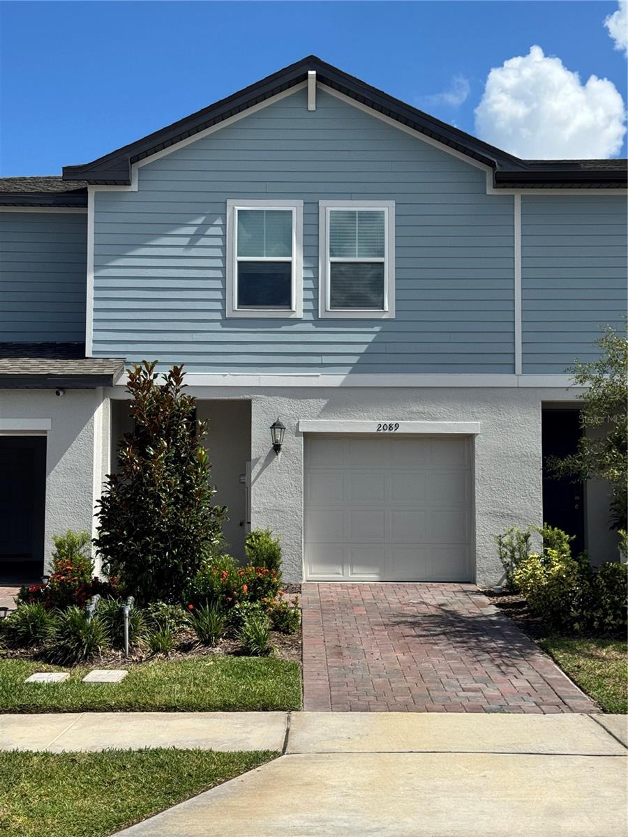 Welcome to this beautifully upgraded 2-story townhouse nestled in one of Orlando’s most convenient and sought-after areas. Just minutes from Lake Nona, MCO Airport, and major highways, this home offers seamless access to everything Central Florida has to offer.
Step inside to discover a fully renovated kitchen featuring sleek stainless steel appliances, granite countertops, and a stylish backsplash that adds a touch of sophistication. The open-concept layout flows effortlessly into the living and dining areas, with elegant tile flooring throughout the main level and plush carpeting in the bedrooms for added comfort.
Whether you're a frequent traveler, a medical professional working in Lake Nona, or simply seeking a low-maintenance lifestyle in a vibrant community, this townhouse delivers the perfect blend of style, function, and location.