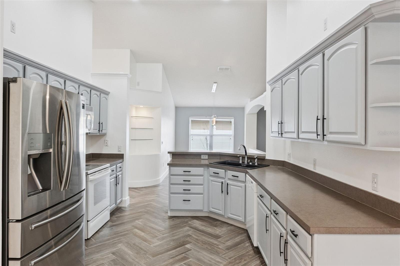 EAGLE POINTE PH 4 - Residential