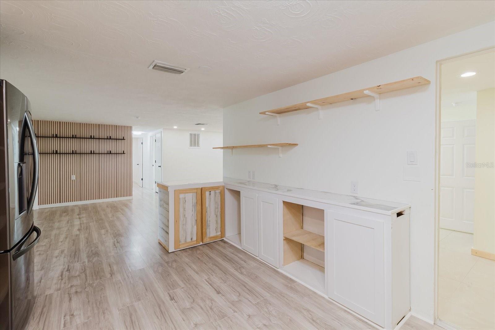 ALOHA GARDENS - Residential