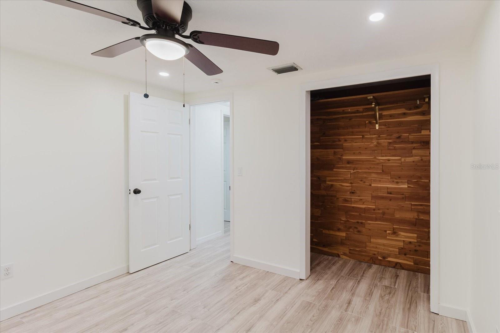 ALOHA GARDENS - Residential