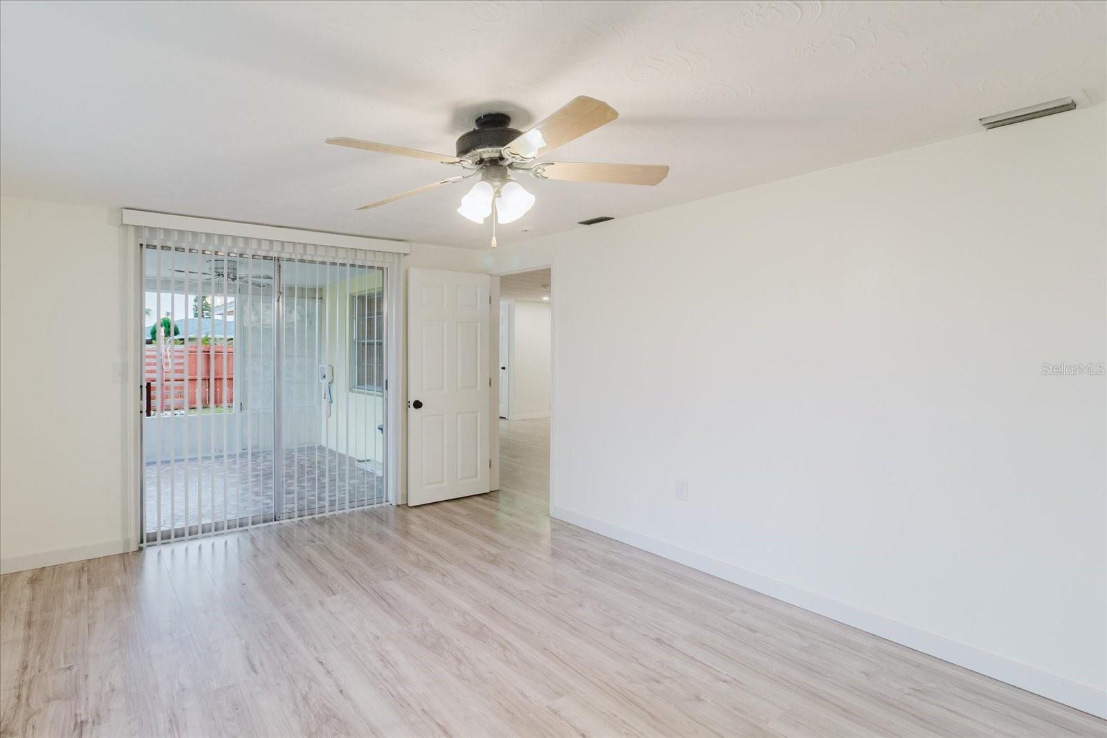 ALOHA GARDENS - Residential