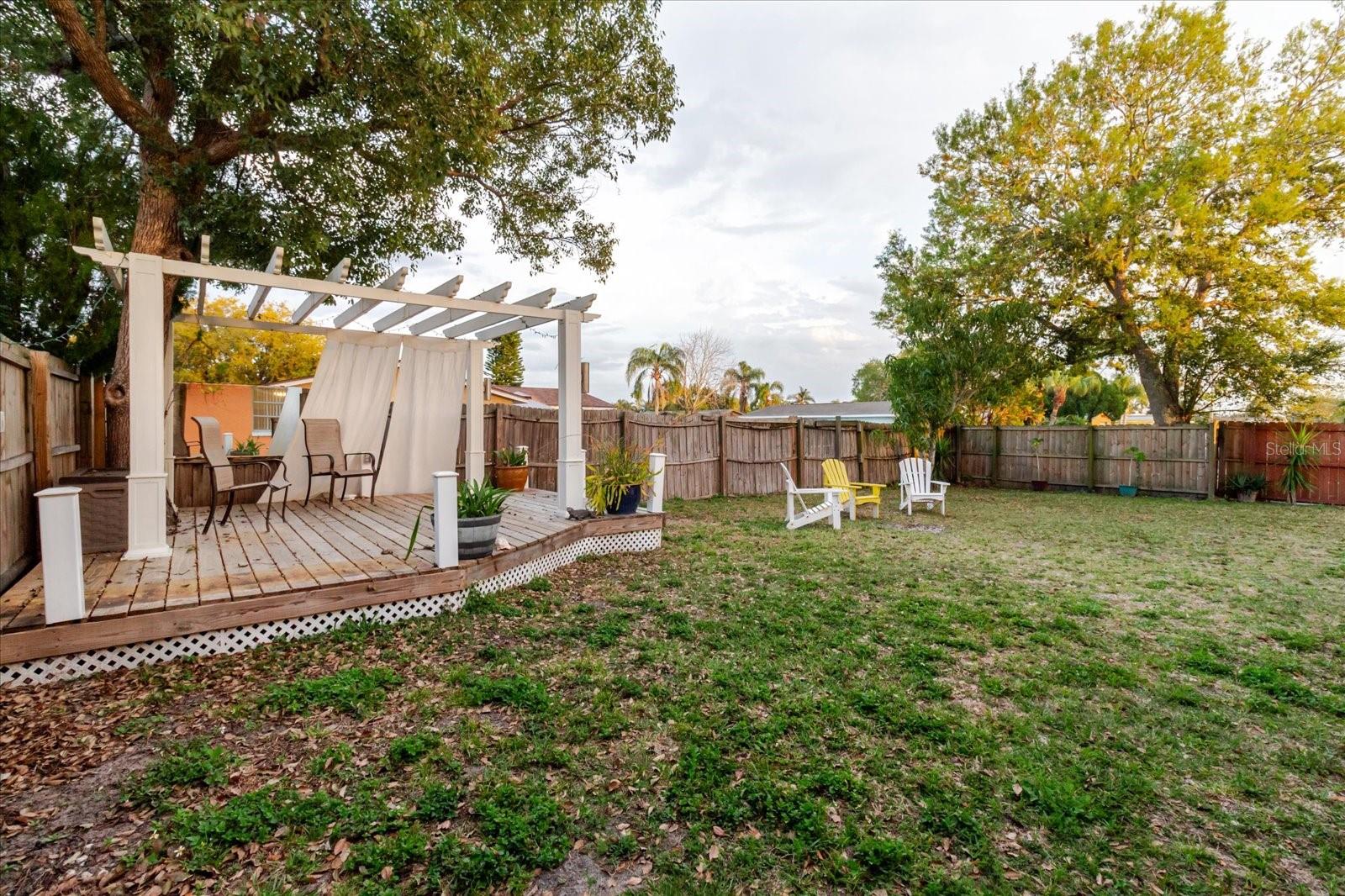 ALOHA GARDENS - Residential