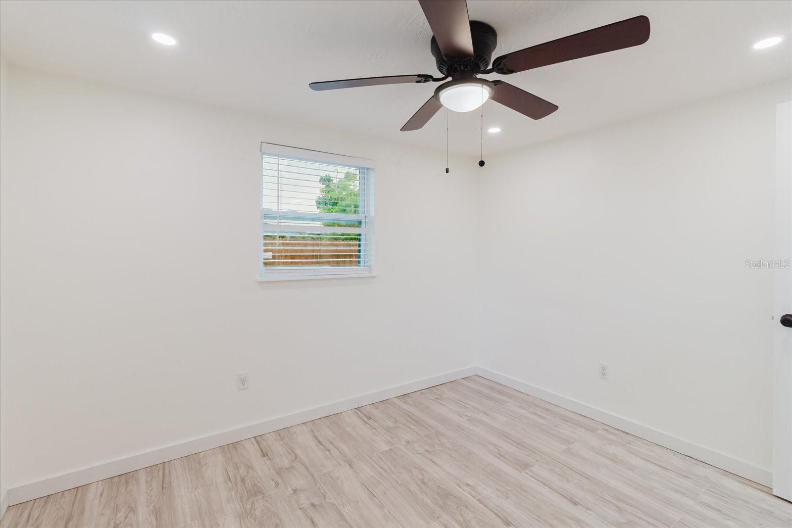 ALOHA GARDENS - Residential