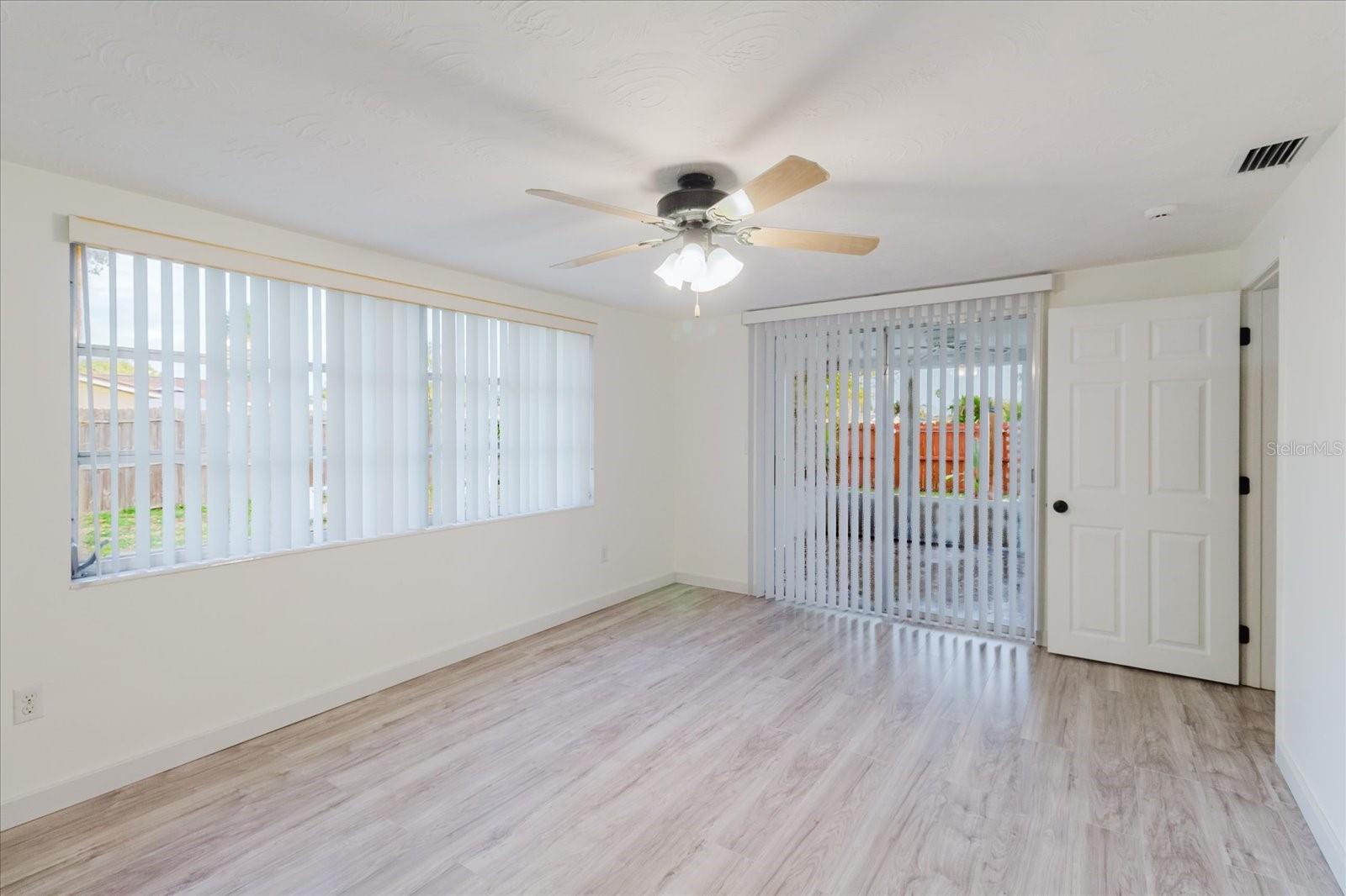 ALOHA GARDENS - Residential