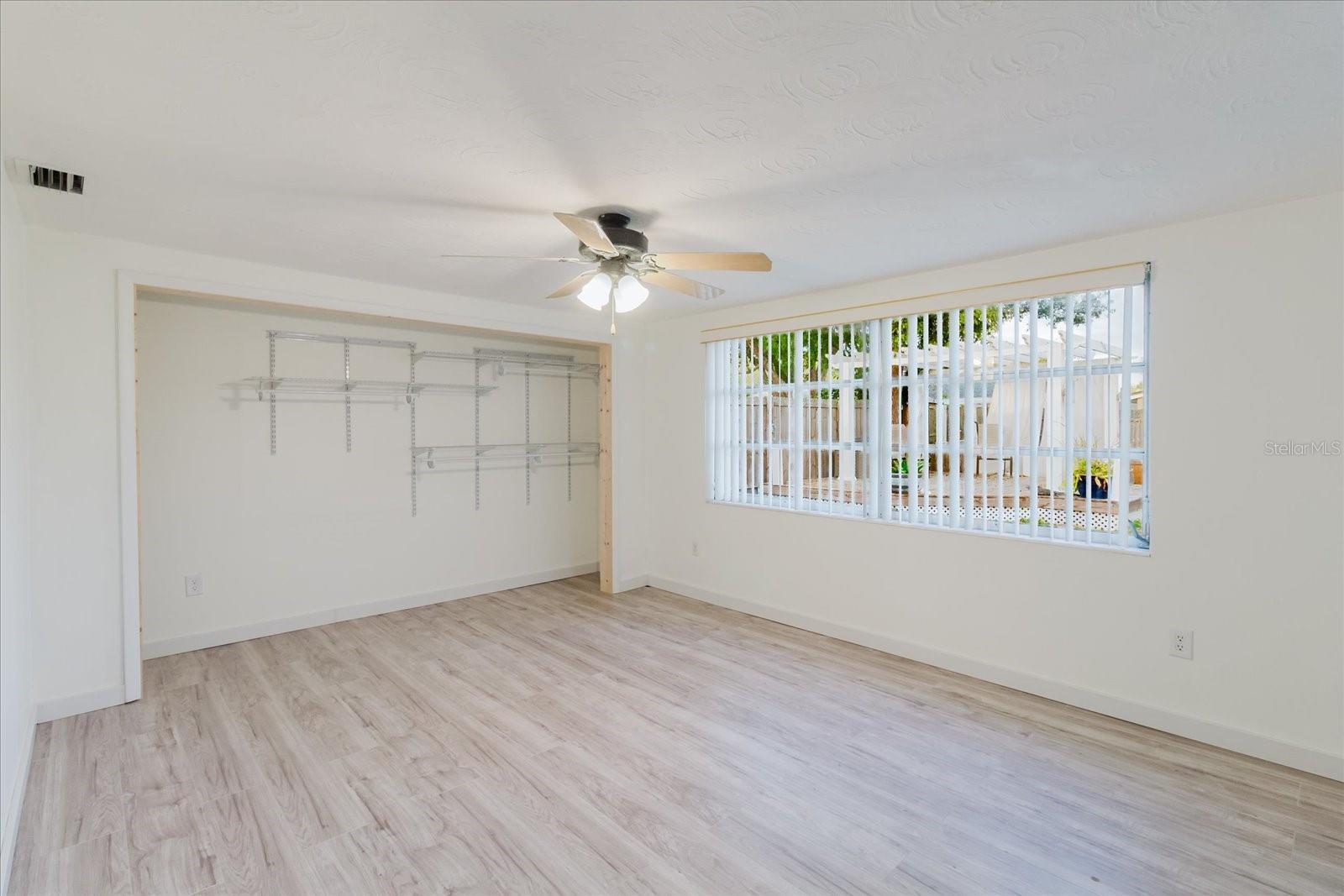 ALOHA GARDENS - Residential