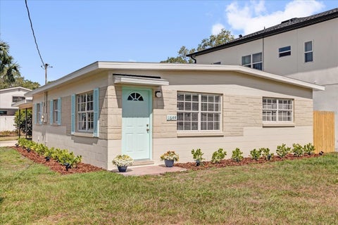 Photo of 1600 Hart Lane, Orlando, FL 32804 (MLS # R4911378)