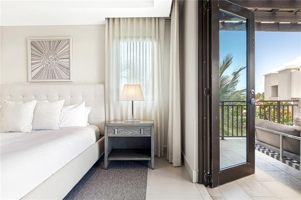 LAS VENTANAS II CONDOMIUM - Residential