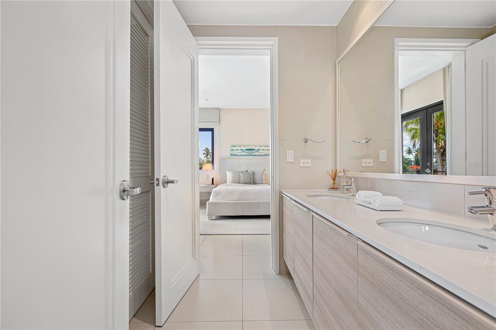 LAS VENTANAS II CONDOMIUM - Residential