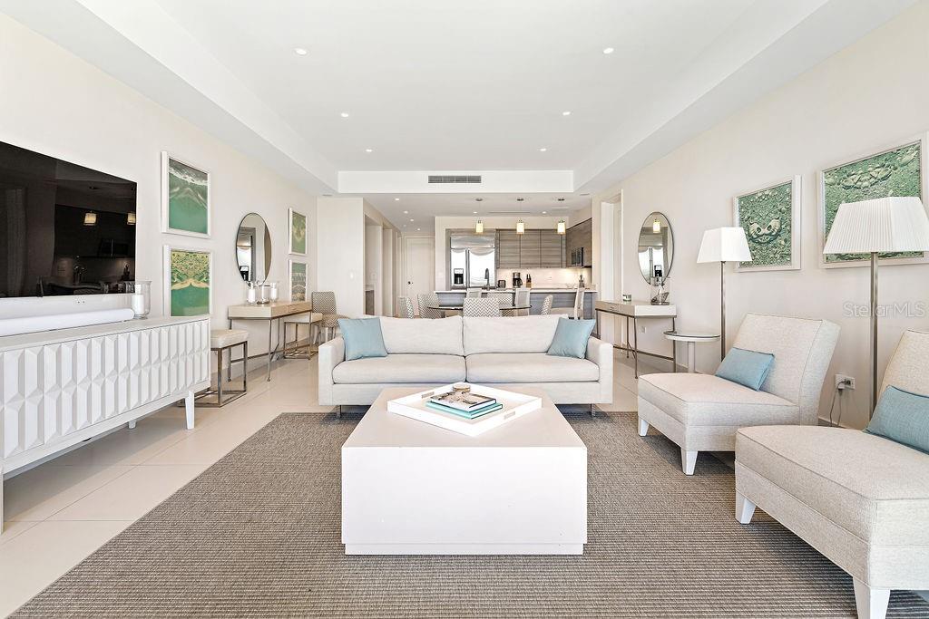 LAS VENTANAS II CONDOMIUM - Residential