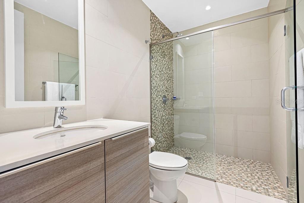 LAS VENTANAS II CONDOMIUM - Residential