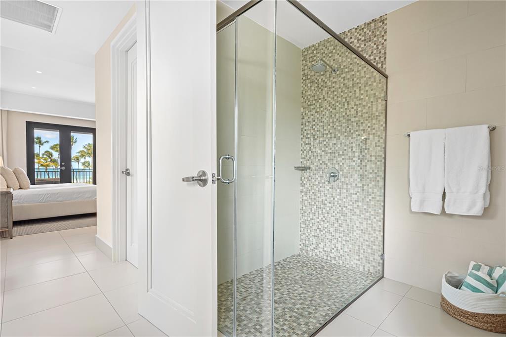 LAS VENTANAS II CONDOMIUM - Residential