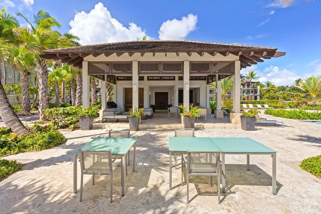 LAS VENTANAS II CONDOMIUM - Residential