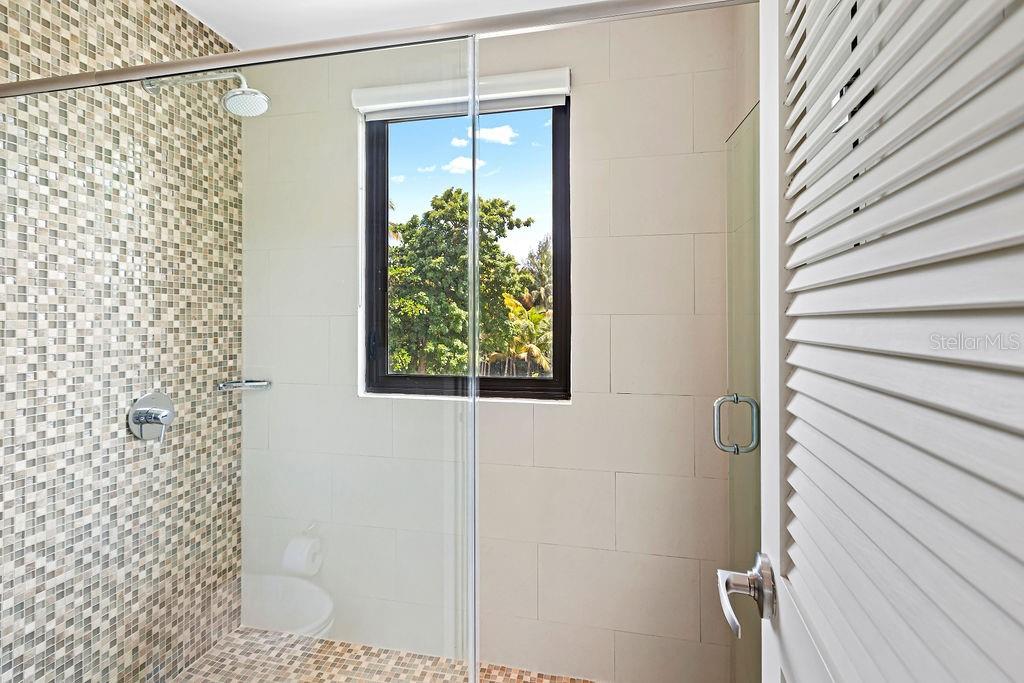 LAS VENTANAS II CONDOMIUM - Residential