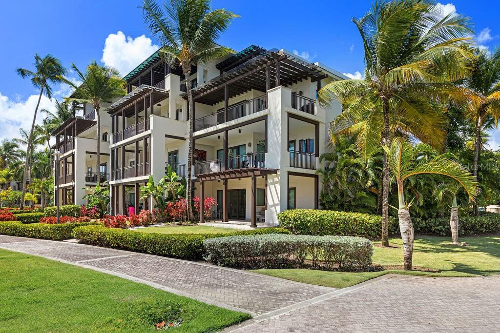 LAS VENTANAS II CONDOMIUM - Residential