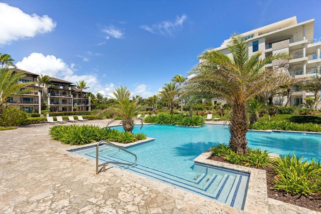 LAS VENTANAS II CONDOMIUM - Residential