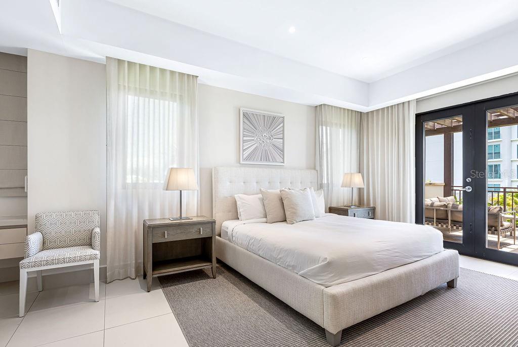 LAS VENTANAS II CONDOMIUM - Residential