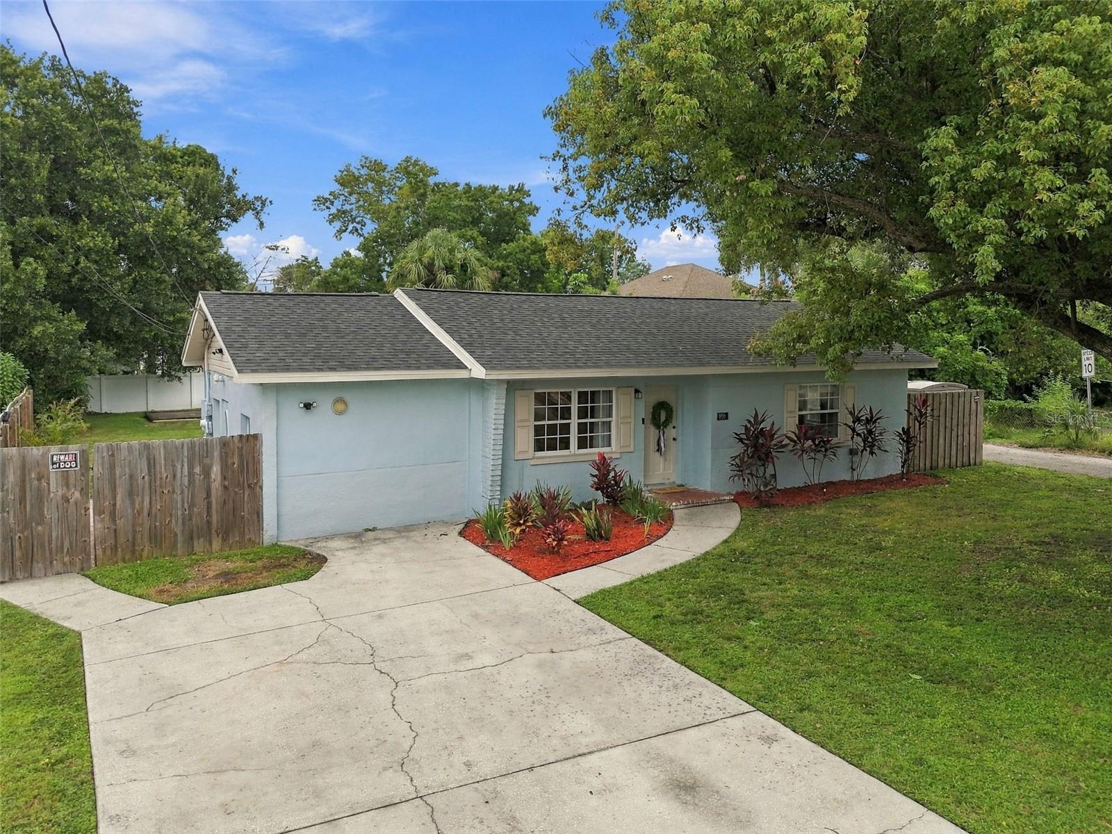 806 N GOMEZ AVENUE