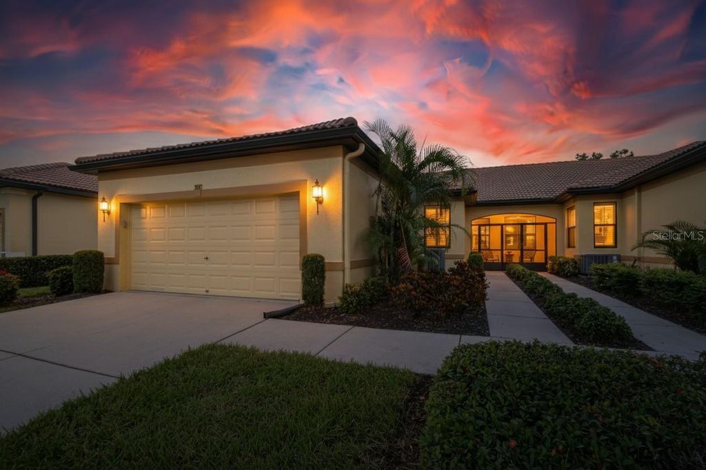 Photo of 307 Bluewater Falls Court, Apollo Beach, FL 33572 (MLS # TB8432955)