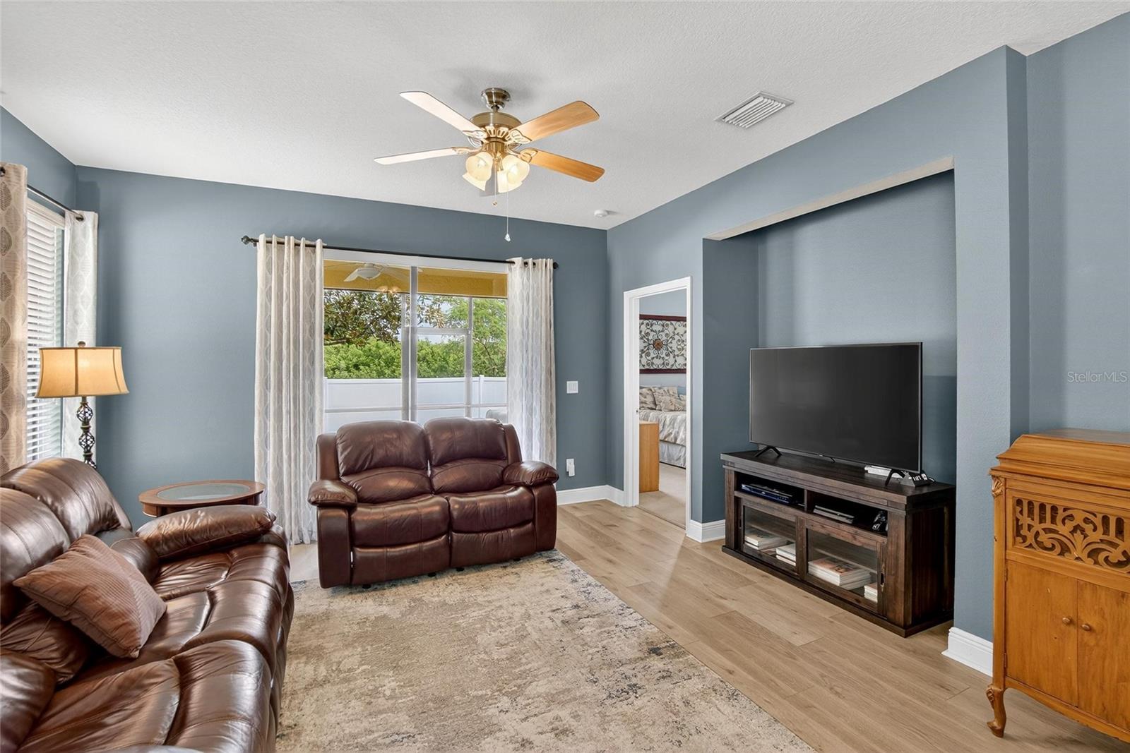 SOUTHSHORE FALLS PH 2 - Residential