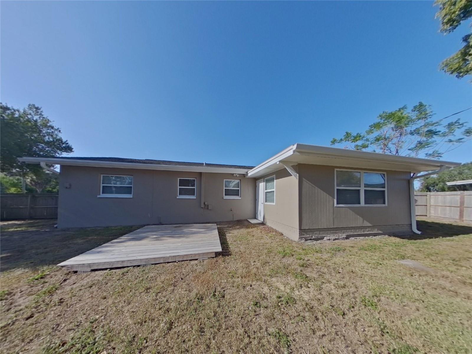 PINELLAS TERRACE - Residential Lease
