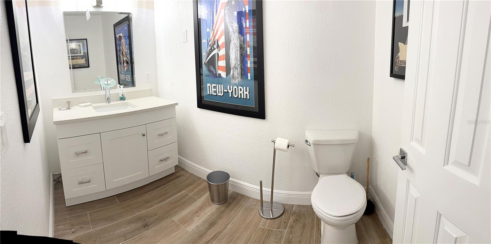 REGAL OAK SHORES UNIT 3 - Residential