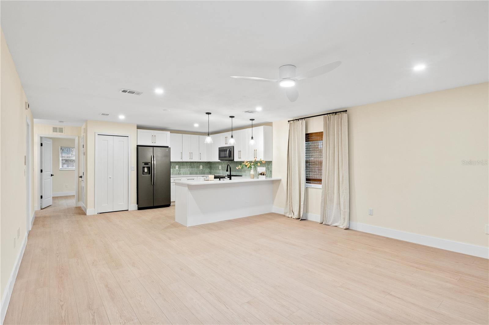 ALLANDALE - Residential