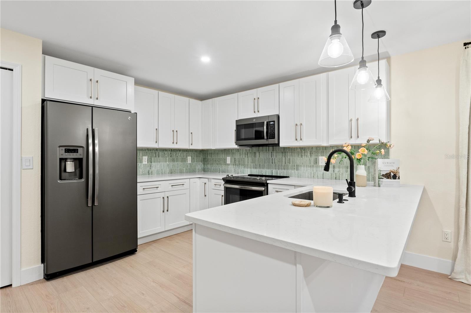 ALLANDALE - Residential