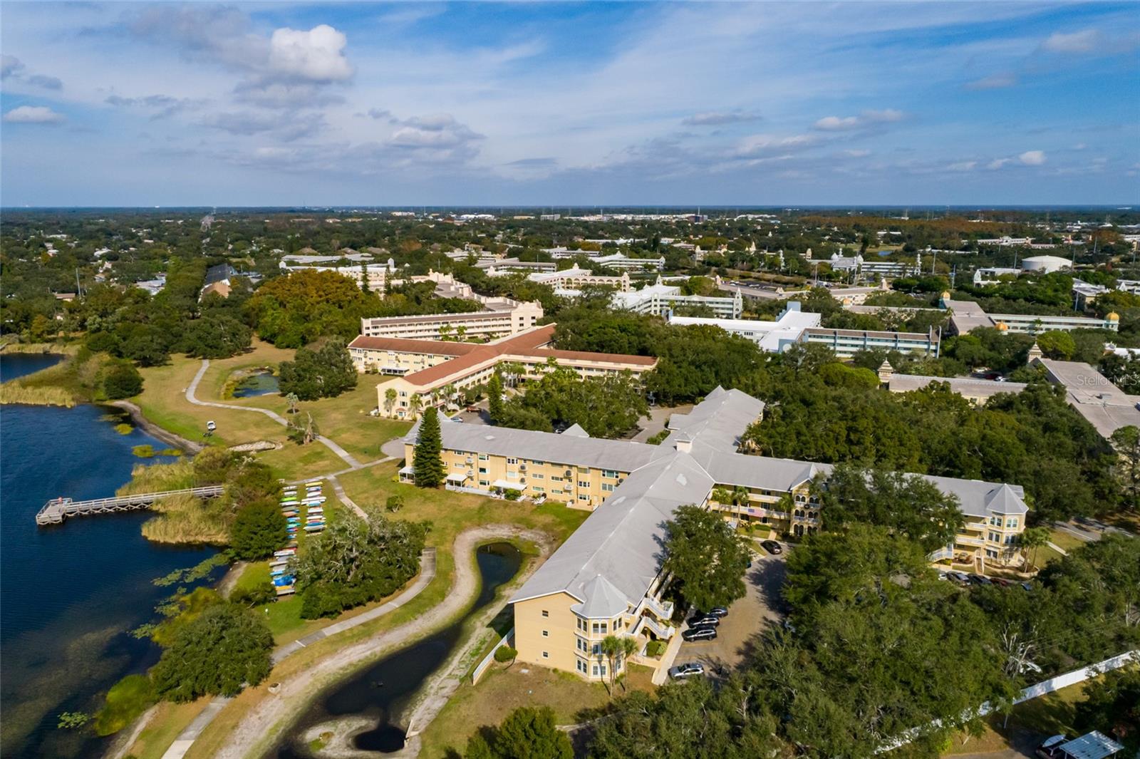 ON TOP OF THE WORLD - Residential