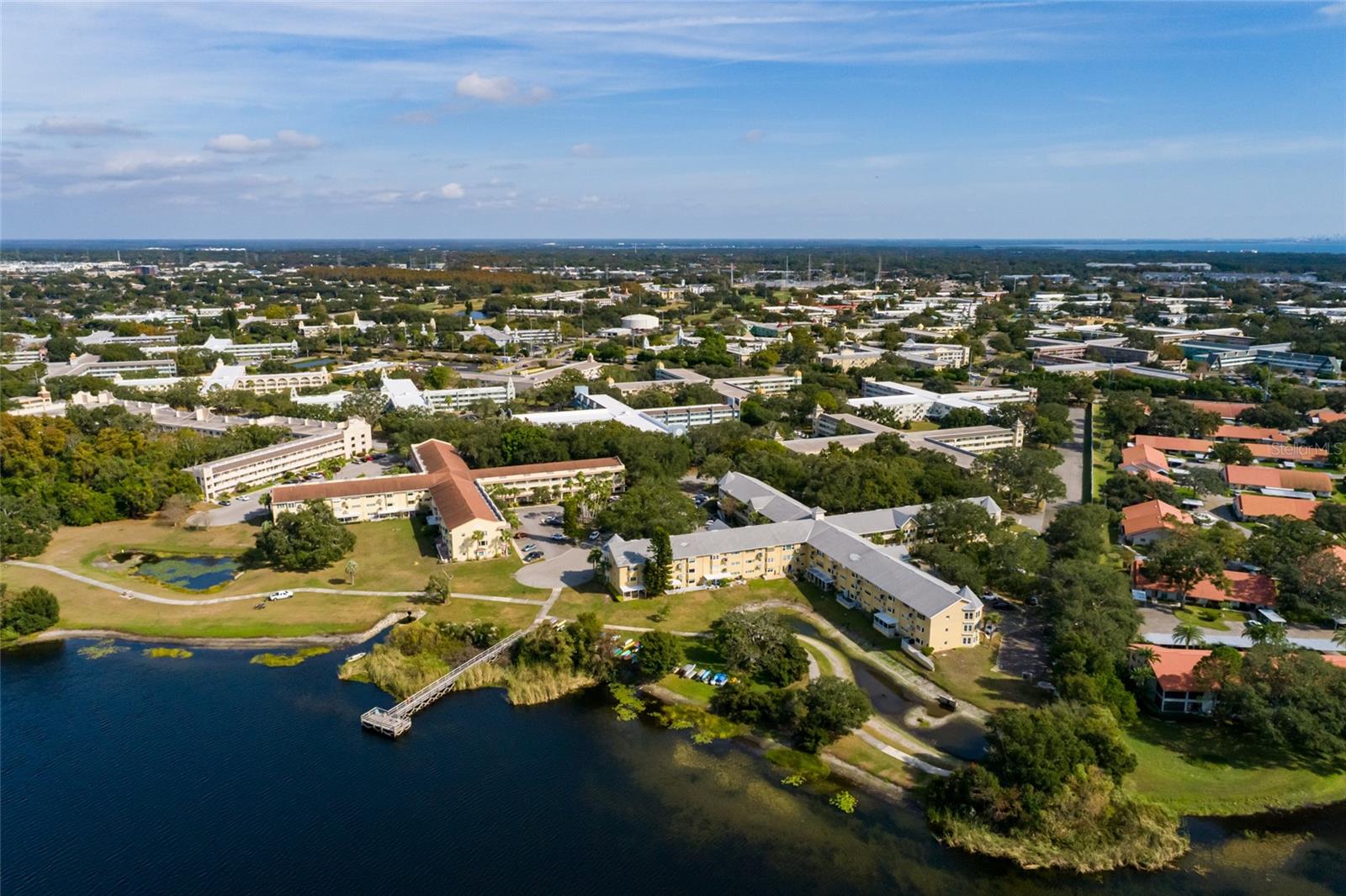 ON TOP OF THE WORLD - Residential