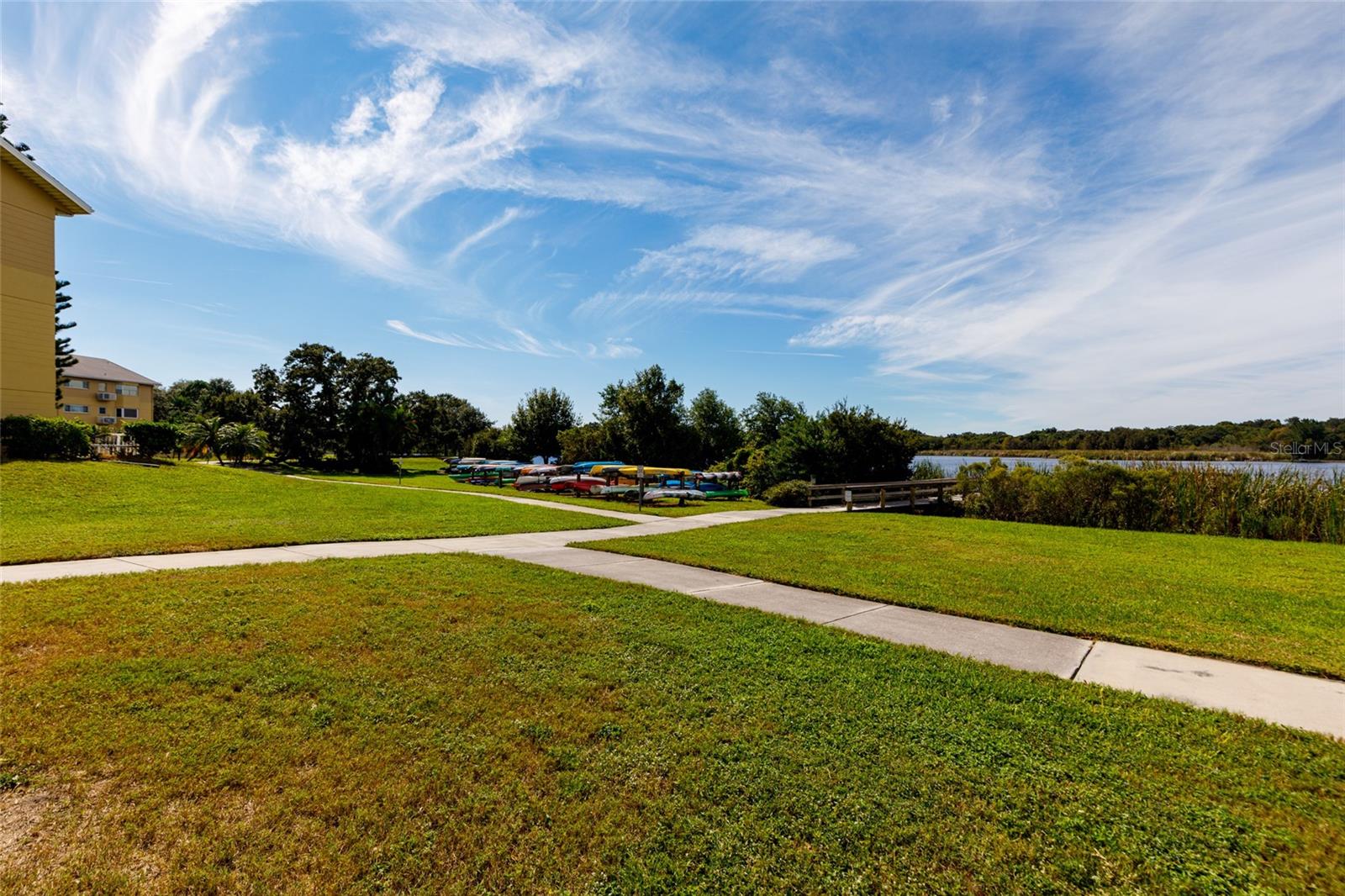 ON TOP OF THE WORLD - Residential